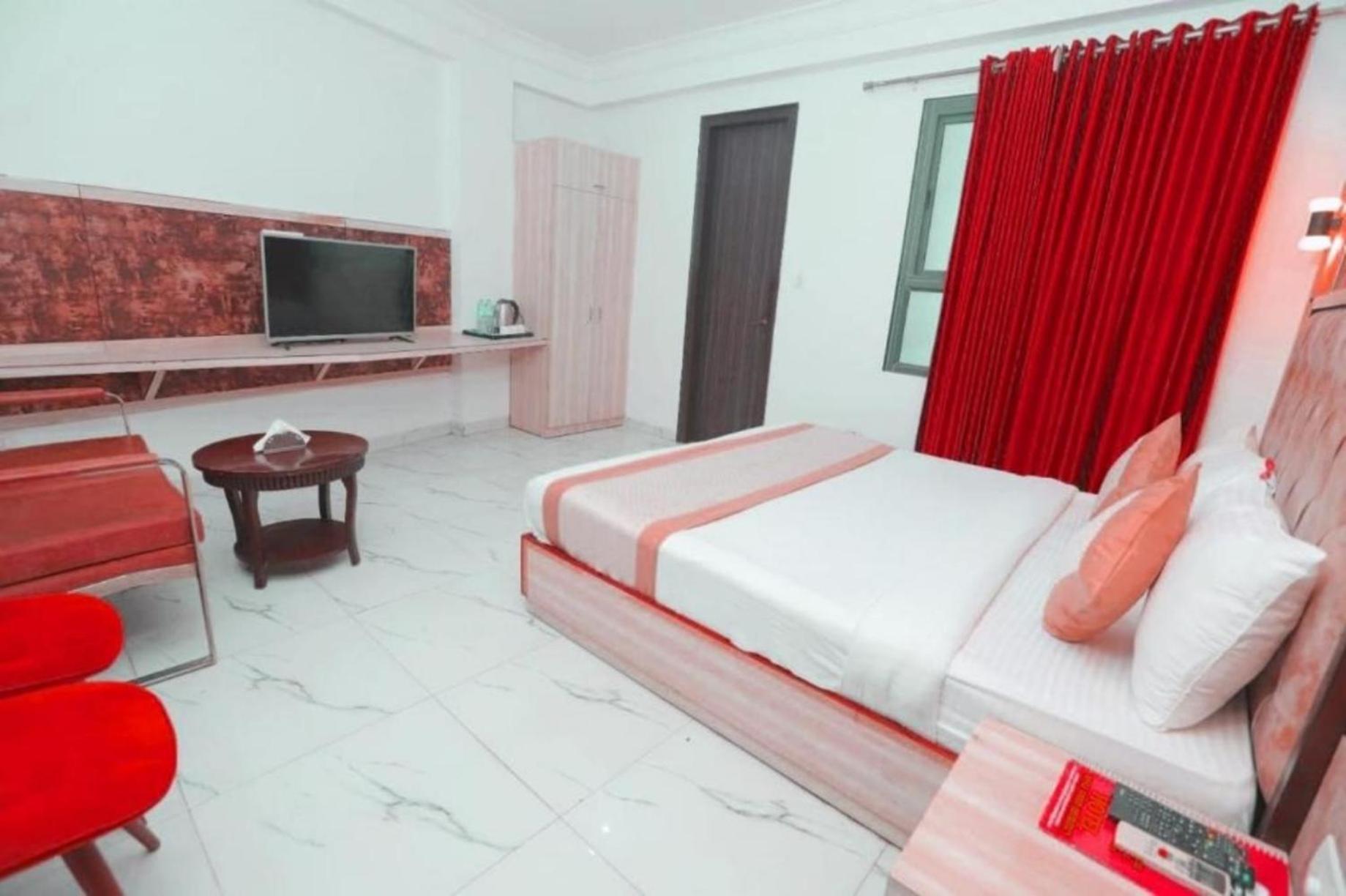 ניו דלהי Hotel The Almora By Rs Global Near By Delhi International Airport With - Free Airport Drop מראה חיצוני תמונה