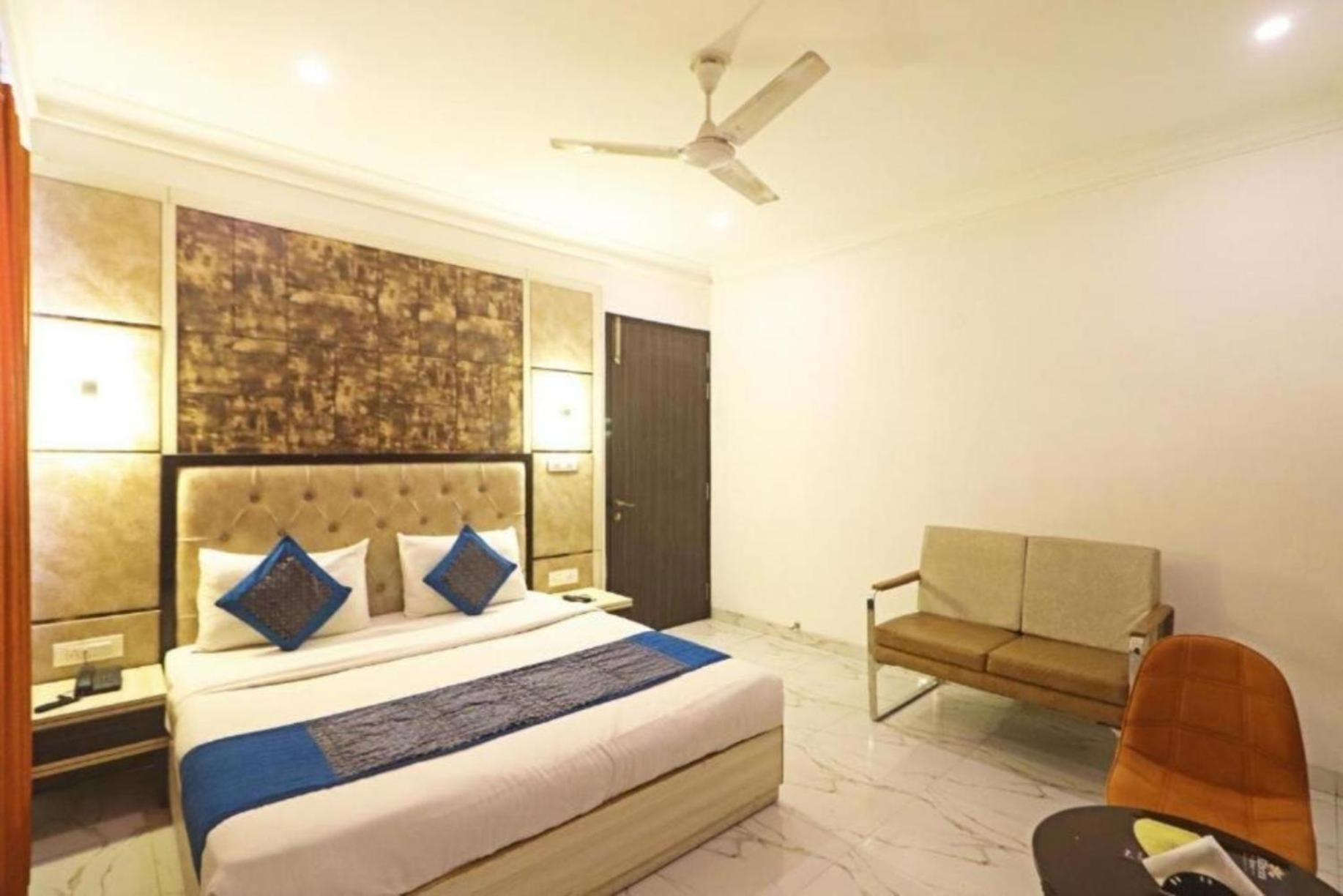 ניו דלהי Hotel The Almora By Rs Global Near By Delhi International Airport With - Free Airport Drop מראה חיצוני תמונה